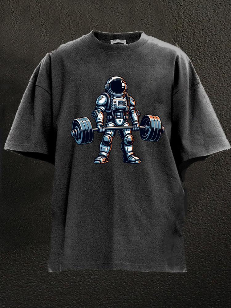 weightlifting astronaut Washed Gym Shirt