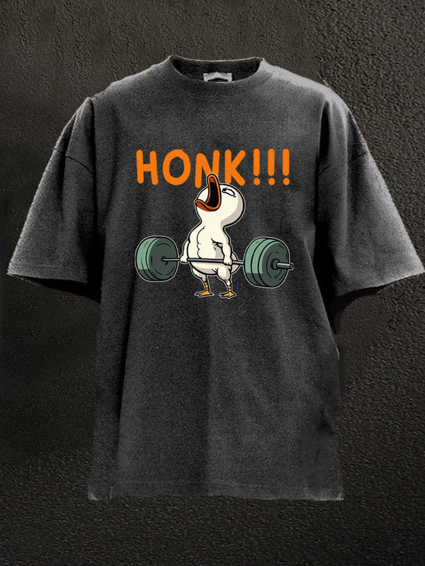lifting goose honk Washed Gym Shirt