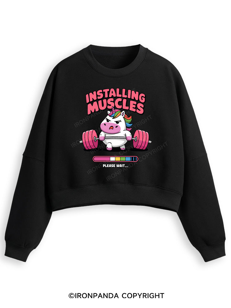 INSTALLING MUSCLES Fleece Crop Sweatshirt