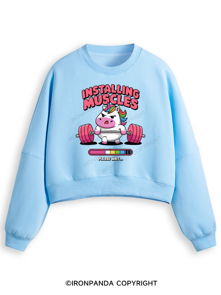 INSTALLING MUSCLES Fleece Crop Sweatshirt