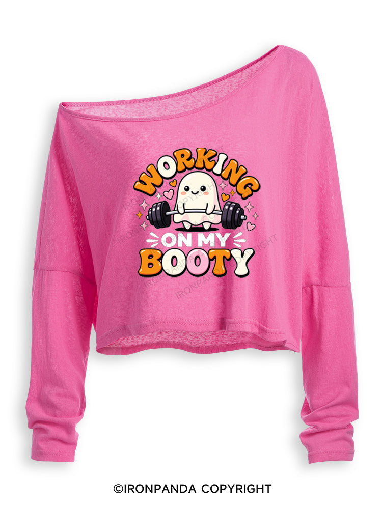 WORKING ON MY BOOTY FUNNY GHOST HALLOWEEN Off Shoulder Long Sleeve Crop Top