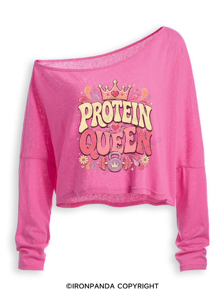 PROTEIN QUEEN FUNNY WORKOUT Off Shoulder Long Sleeve Crop Top