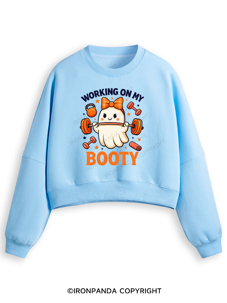 WORKING ON MY BOOTY FUNNY GHOST HALLOWEEN Fleece Crop Sweatshirt
