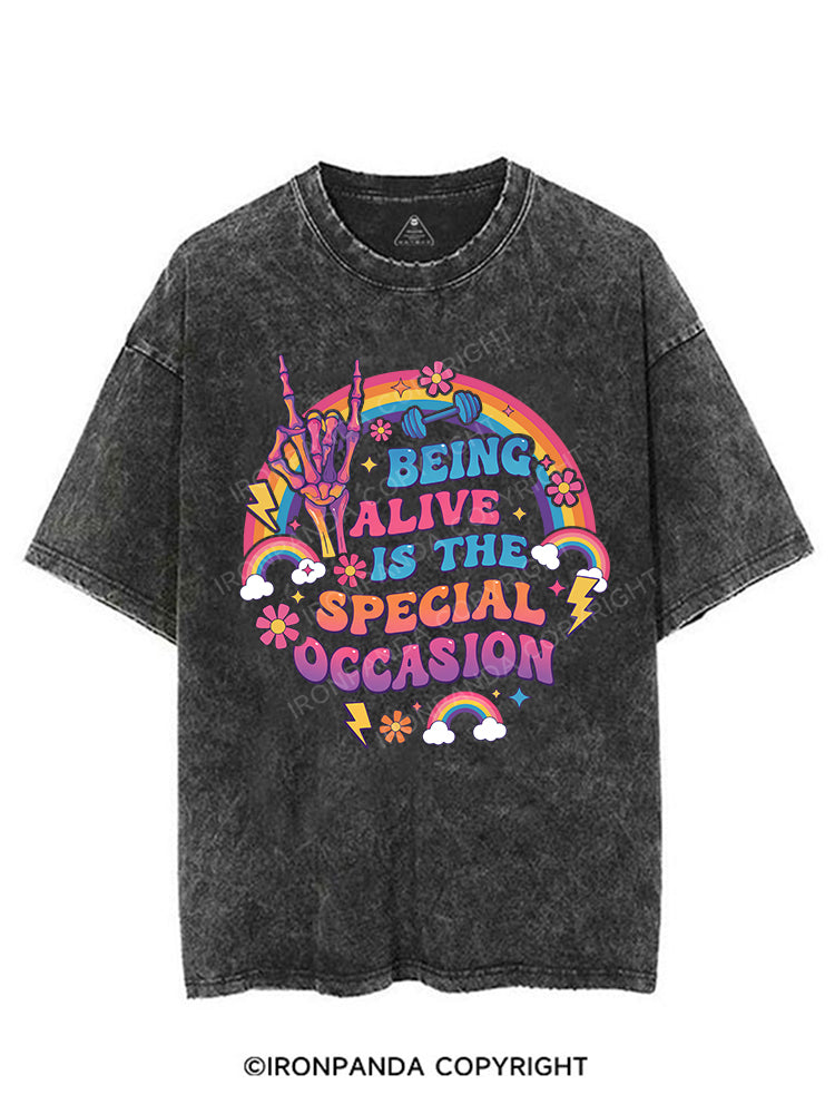BEING ALIVE IS THE SPECIAL OCCASION VINTAGE GYM SHIRT
