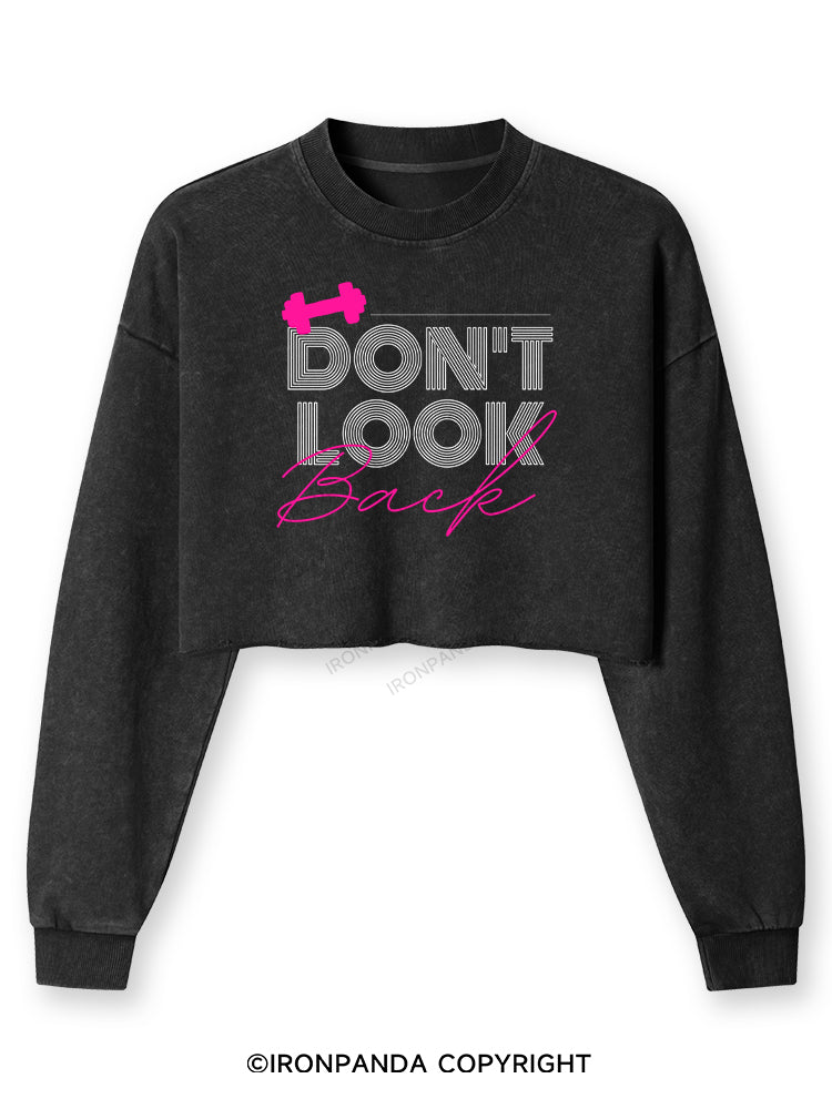 DON'T LOOK BACK GYM LIFE Washed Long-Sleeve Crop Top