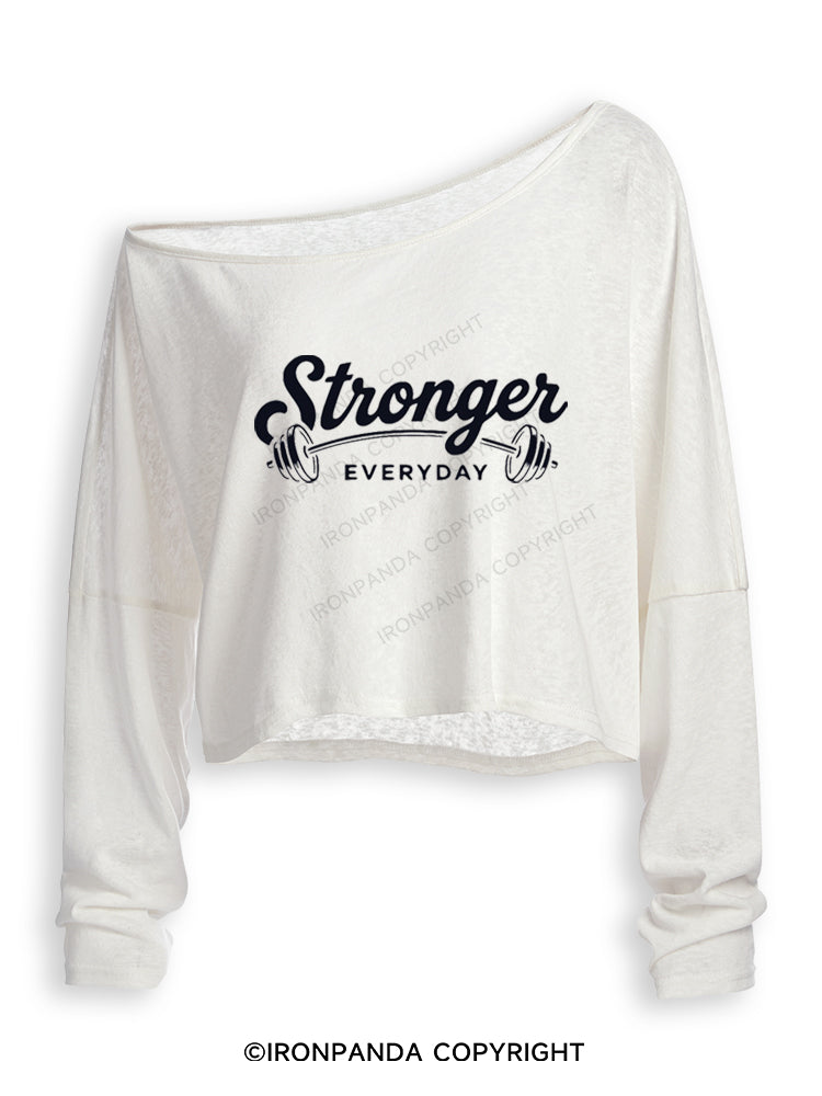 STRONGER EVERYDAY POSITIVE GYM Off Shoulder Long Sleeve Crop Top