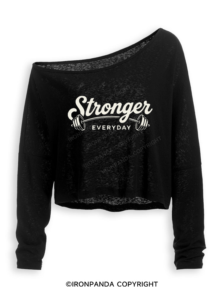 STRONGER EVERYDAY POSITIVE GYM Off Shoulder Long Sleeve Crop Top