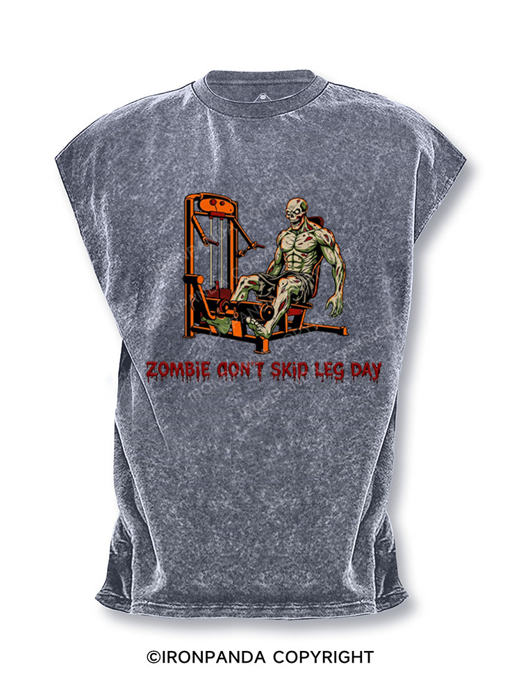 Zombie workout in the gym Cut Off Tank