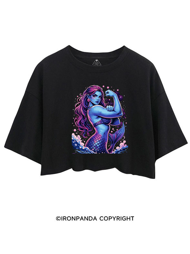 STRONG MERMAID SHOWS OFF BICEPS CROP TOPS