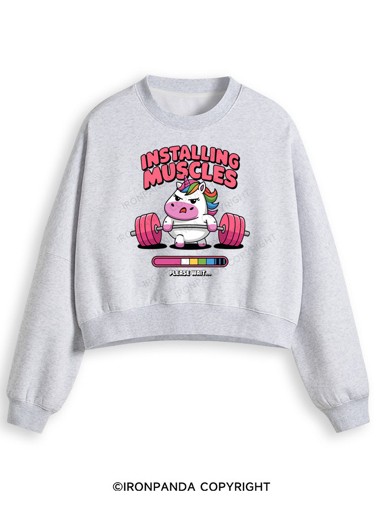 INSTALLING MUSCLES Fleece Crop Sweatshirt