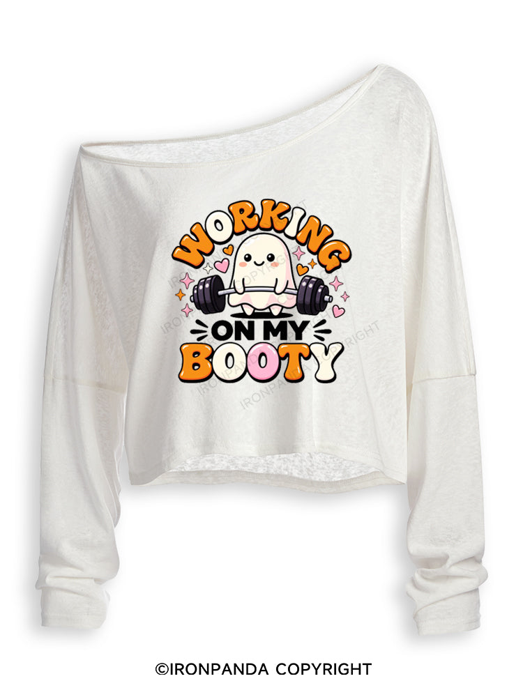 WORKING ON MY BOOTY FUNNY GHOST HALLOWEEN Off Shoulder Long Sleeve Crop Top