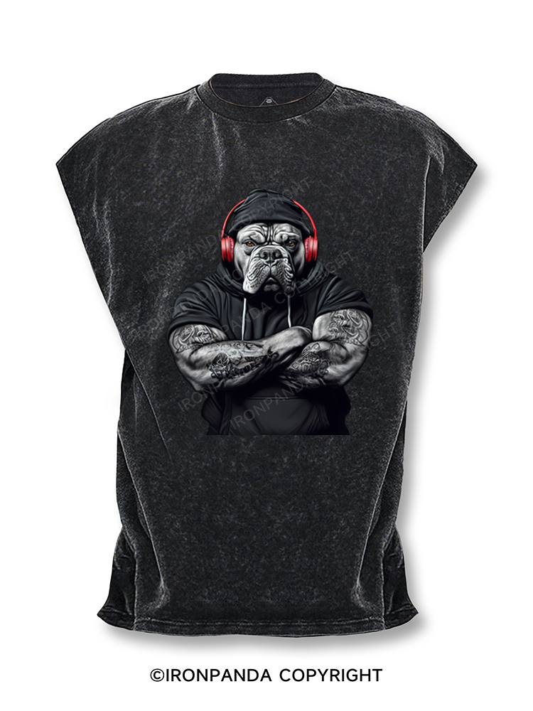 MUSCULAR BULLDOG WITH HEADPHONES Cut Off Tank
