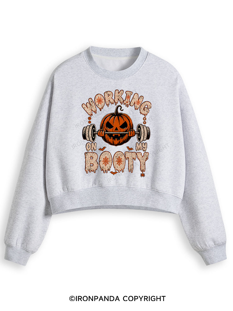 WORKING ON MY BOOTY FUNNY HALLOWEEN PUMPKIN Fleece Crop Sweatshirt