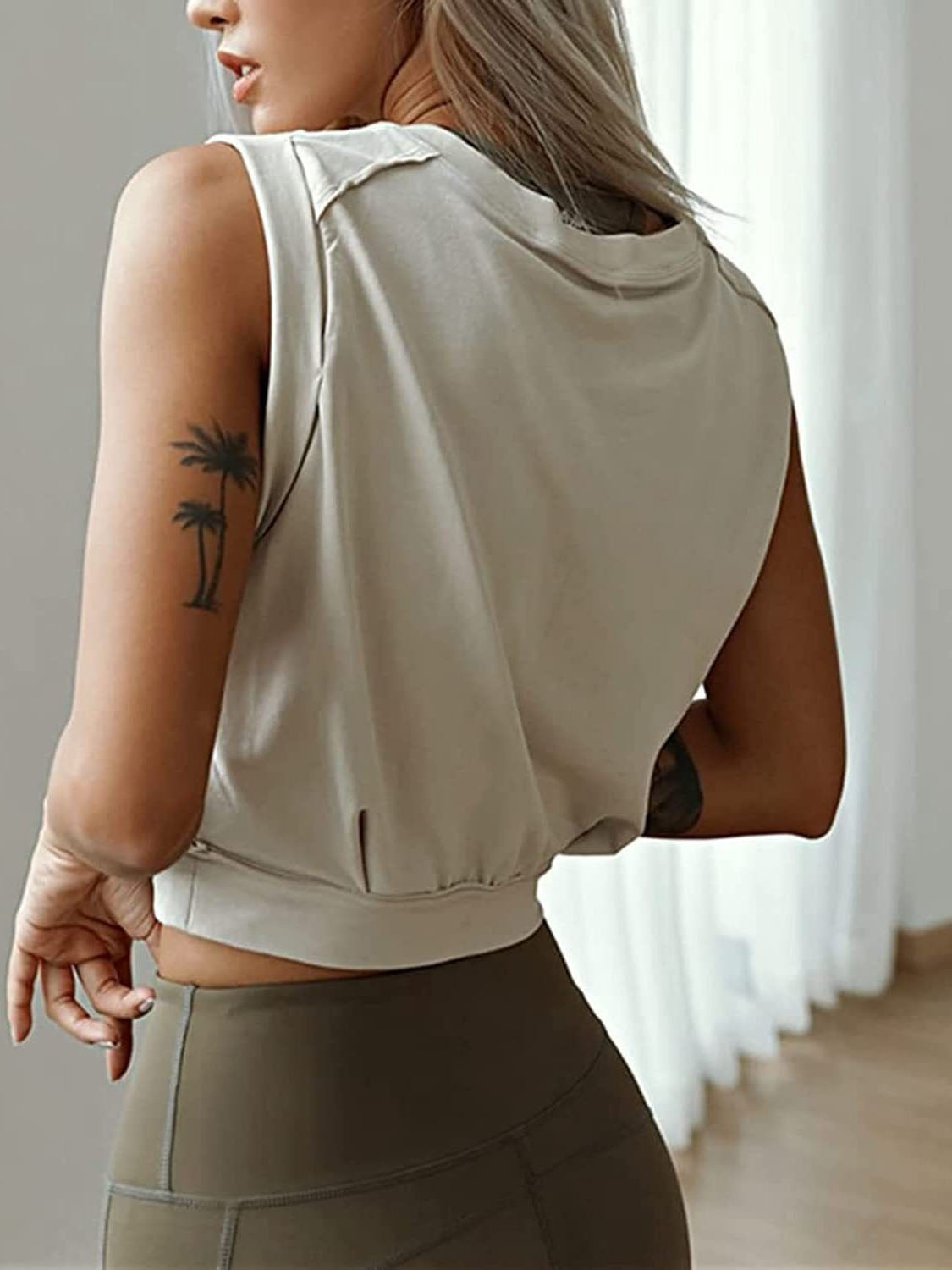 GHOST GYM OTTER SLEEVELESS CROP TOPS
