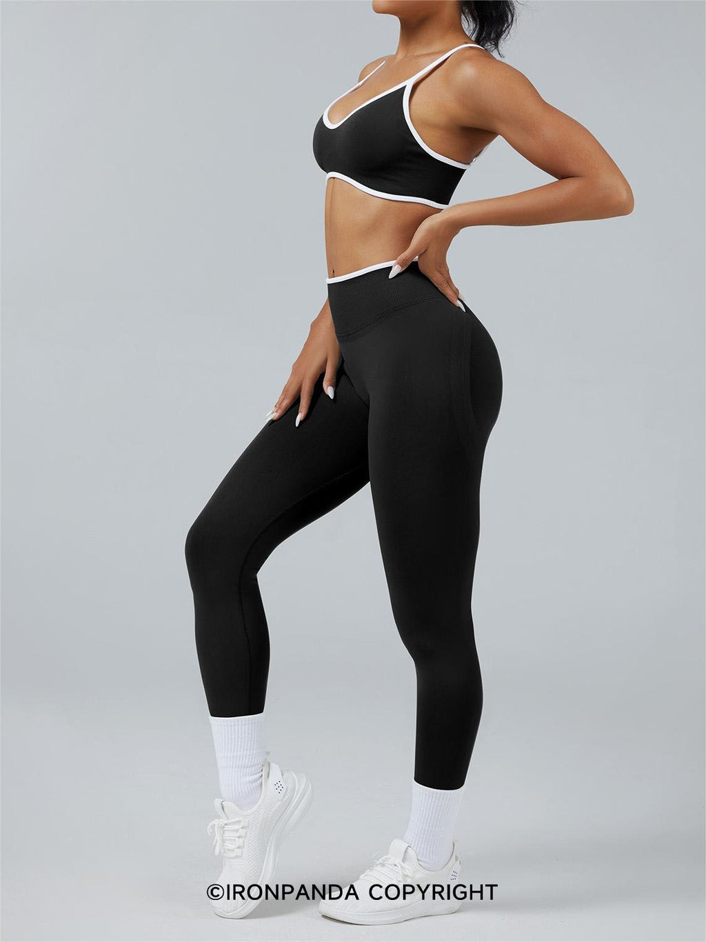 White-Trim Quick-Dry Yoga Pants Set
