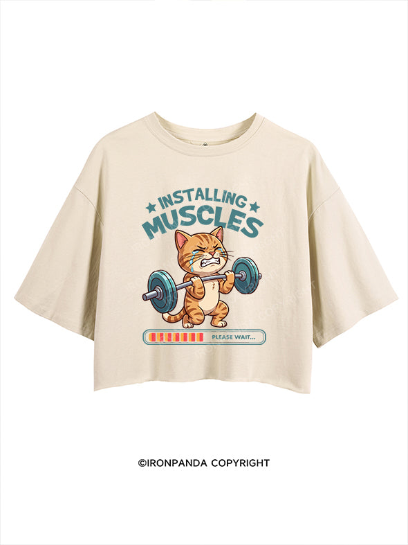 installing muscles CROP TOPS
