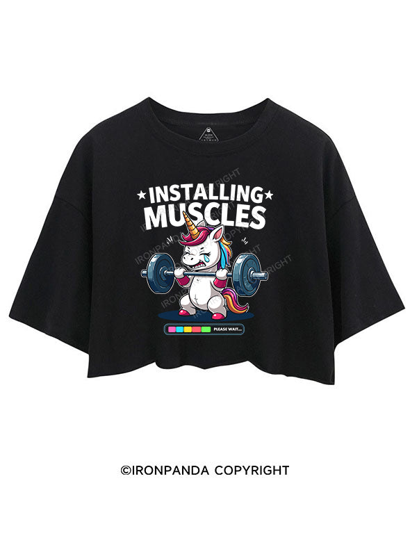 installing muscles CROP TOPS