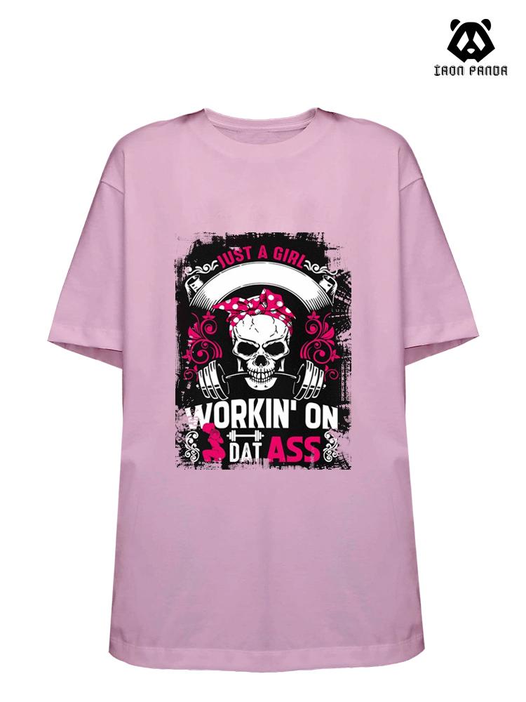 JUST A GIRL WORKIN ON DAT ASS Loose fit cotton  Gym T-shirt