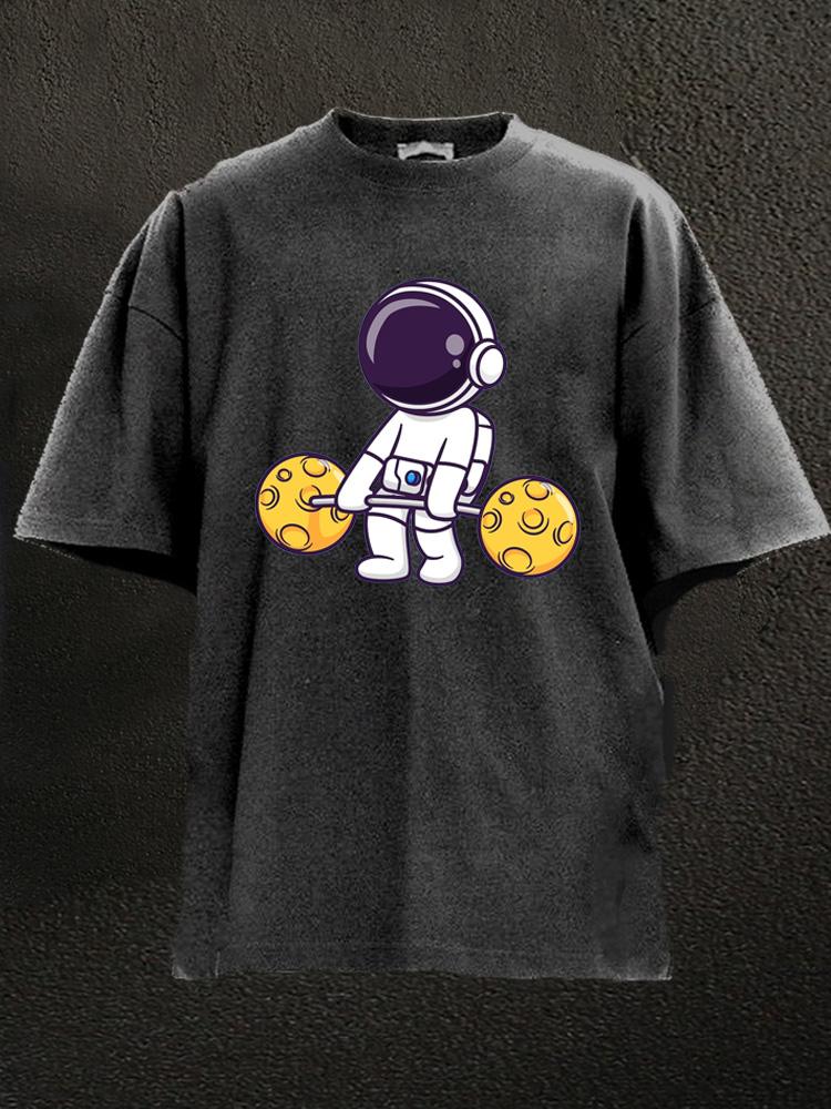 lifting astronaut Washed Gym Shirt