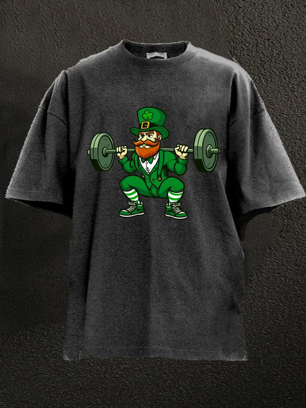 St. Patrick squatting Washed Gym Shirt