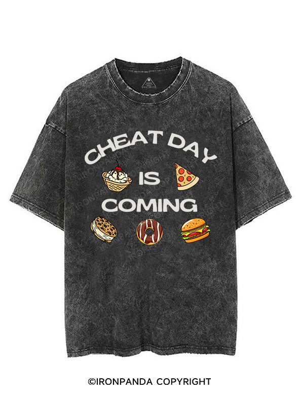 CHEAT DAY IS  COMING VINTAGE GYM SHIRT