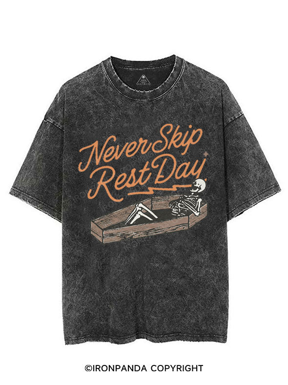 NEVER SKIP REST DAY VINTAGE GYM SHIRT