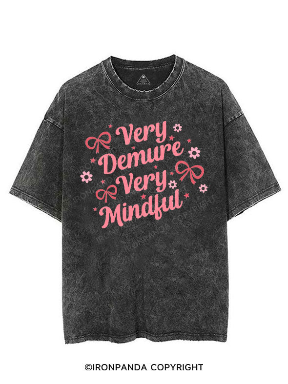 VERY DEMURE VERY MINDFUL VINTAGE GYM SHIRT