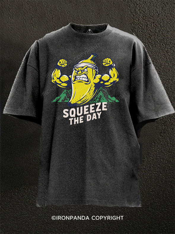 SQUEEZE THE DAY Washed Gym Shirt