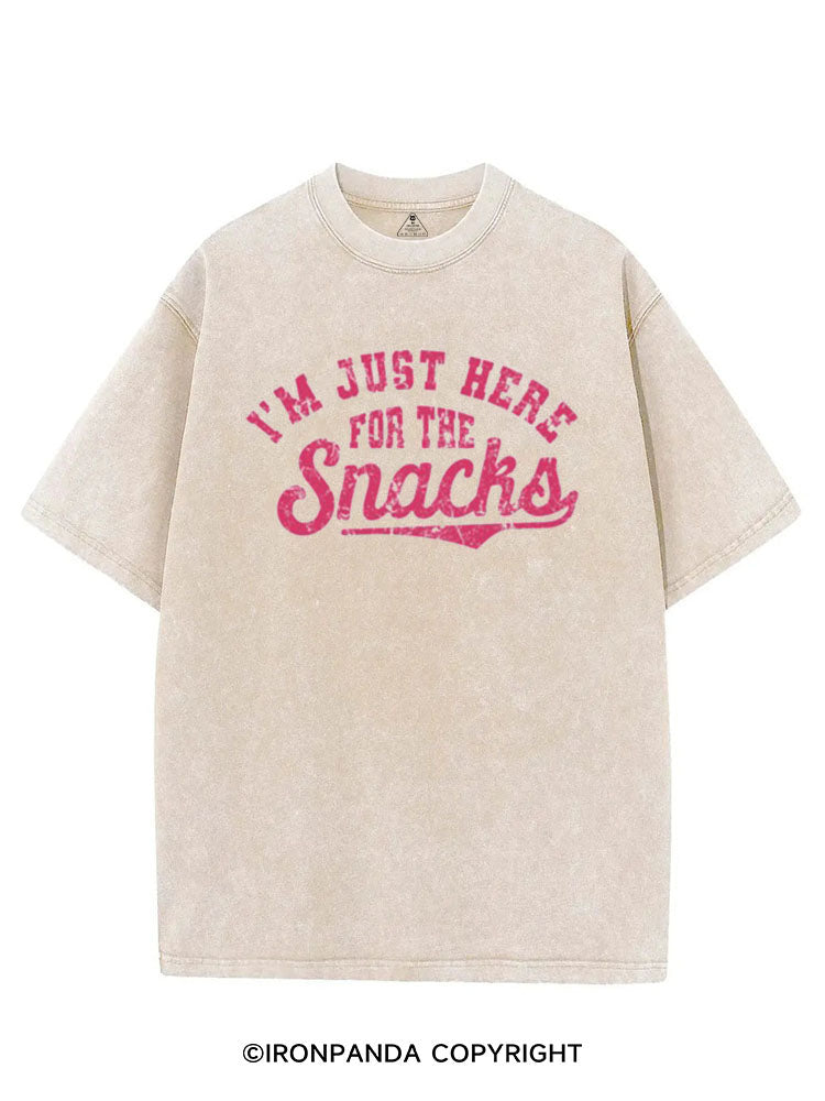 I'M JUST HERE FOR THE SNACKS VINTAGE GYM SHIRT