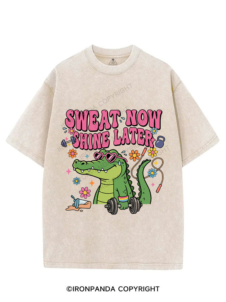 Sweat now, shine later VINTAGE GYM SHIRT